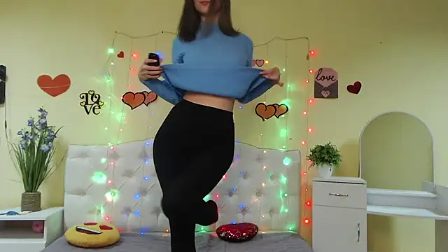 MichelLeee online show from 02-17-25, 12:16