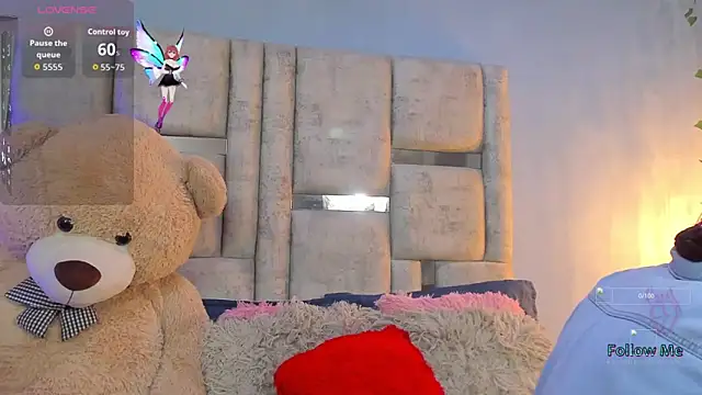 Snapshot of AshleyHill2 chatting on 09-20-25, 02:56 AshleyHill2 online show from 09-20-25, 02:56