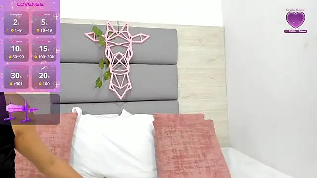 AshleyHill2 online show from 12-16-25, 03:44