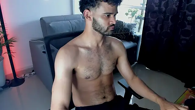 Snapshot of andrewChris_ chatting on 02-11-25, 05:18 andrewChris  online show from 02-11-25, 05:18