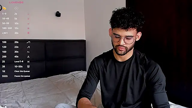 Snapshot of andrewChris_ chatting on 02-14-25, 09:21 andrewChris  online show from 02-14-25, 09:21