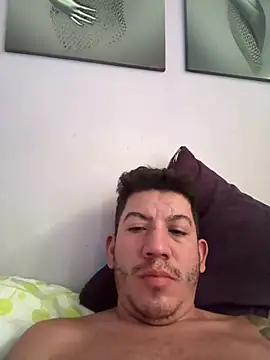 Snapshot of Criscris09 chatting on 07-16-26, 03:29 Criscris09 online show from 07-16-26, 03:29