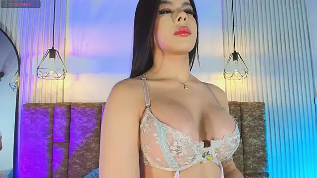 Snapshot of tiffany_johnson11 chatting on 06-15-26, 07:27 tiffany johnson11 online show from 06-15-26, 07:27