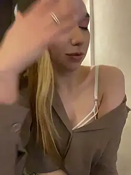 Snapshot of TaylorDavids chatting on 01-24-25, 07:28 TaylorDavids online show from 01-24-25, 07:28