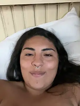 Snapshot of beatrix_001 chatting on 12-10-24, 04:38 beatrix 001 online show from 12-10-24, 04:38