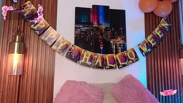 Noah Xitruxx online show from 10-14-25, 02:45