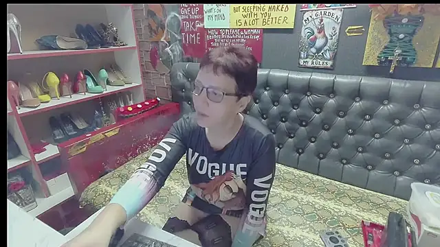 Lily4yourfun online show from 12-20-25, 07:37