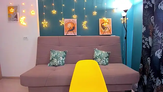 Xloe Queen online show from 03-05-25, 09:05