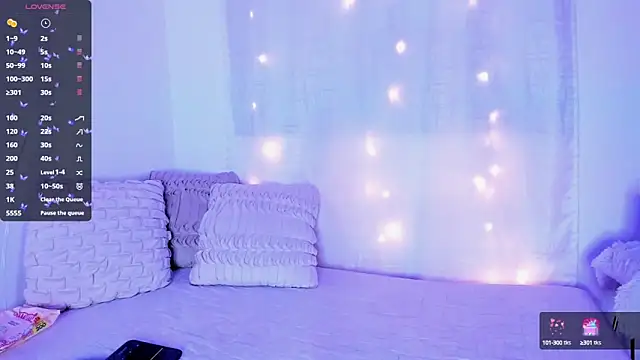 Aria uwu online show from 01-12-25, 05:56