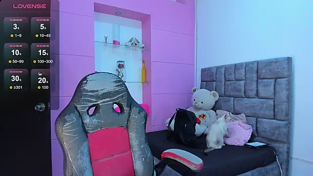 jisoo   online show from 09-30-25, 01:16