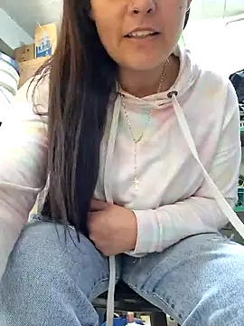 Snapshot of nidia2026 chatting on 02-04-25, 07:33 nidia2026 online show from 02-04-25, 07:33