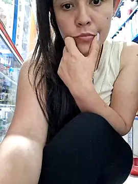 Snapshot of nidia2026 chatting on 02-05-25, 10:12 nidia2026 online show from 02-05-25, 10:12