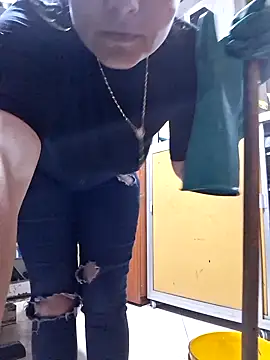 Snapshot of nidia2026 chatting on 02-13-25, 12:35 nidia2026 online show from 02-13-25, 12:35