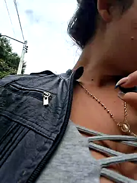 Snapshot of nidia2026 chatting on 03-05-25, 12:55 nidia2026 online show from 03-05-25, 12:55