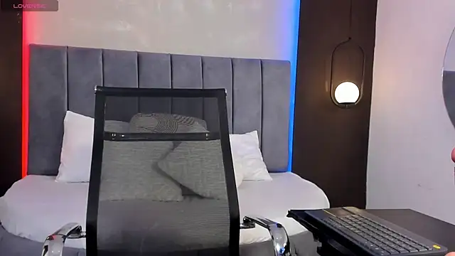 bella gibson online show from 02-16-25, 11:38