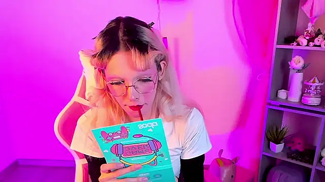 PamelamyDreamys online show from 03-20-25, 01:37