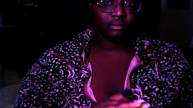 Snapshot of BigKittyRaven chatting on 12-07-24, 10:17 BigKittyRaven online show from 12-07-24, 10:17