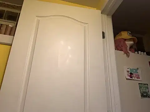 Snapshot of BigKittyRaven chatting on 01-11-25, 04:48 BigKittyRaven online show from 01-11-25, 04:48