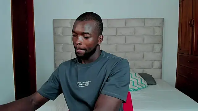 Dylan Taylor online show from 11-11-25, 01:22