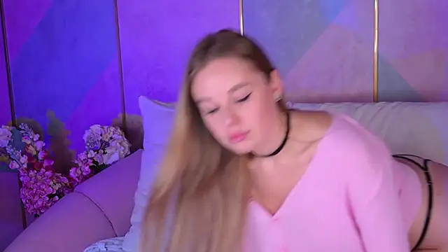 BeatriceEsmont online show from 03-21-25, 01:02