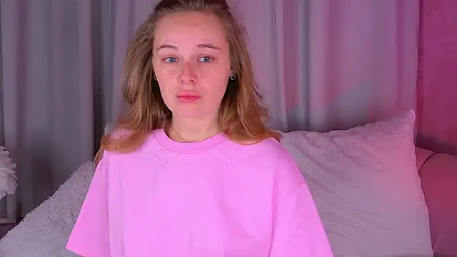 BeatriceEsmont online show from 11-08-25, 02:50