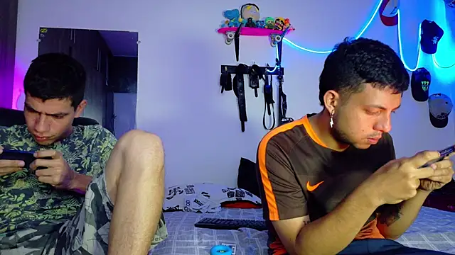 Nymphobuddies online show from 01-21-25, 02:33