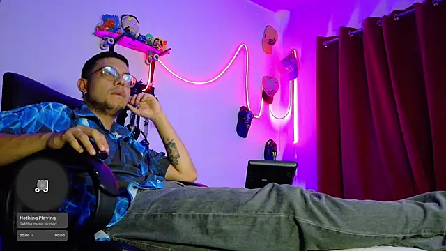 Nymphobuddies online show from 03-16-25, 12:01