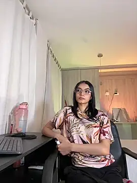Snapshot of AnabelWolf chatting on 12-13-24, 11:28 AnabelWolf online show from 12-13-24, 11:28