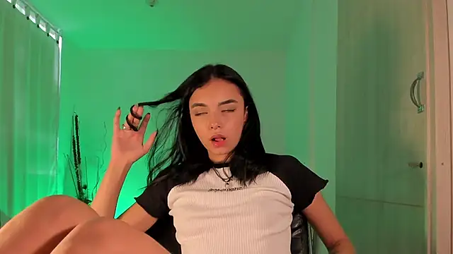 Snapshot of AnabelWolf chatting on 01-28-25, 08:47 AnabelWolf online show from 01-28-25, 08:47