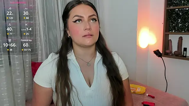 Snapshot of cherry_coper chatting on 02-20-25, 11:42 cherry coper online show from 02-20-25, 11:42