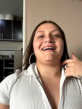 Snapshot of cherry_coper chatting on 09-20-25, 12:39 cherry coper online show from 09-20-25, 12:39