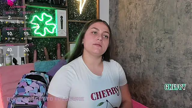 Snapshot of cherry_coper chatting on 11-06-25, 01:01 cherry coper online show from 11-06-25, 01:01