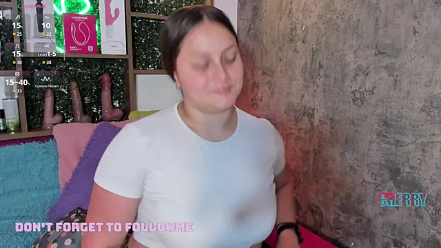 Snapshot of cherry_coper chatting on 11-13-25, 12:37 cherry coper online show from 11-13-25, 12:37