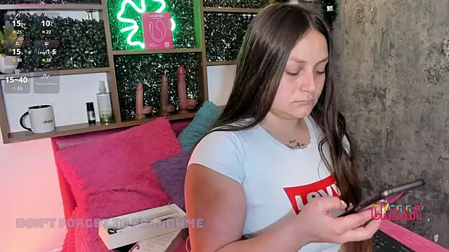 Snapshot of cherry_coper chatting on 12-15-25, 12:53 cherry coper online show from 12-15-25, 12:53