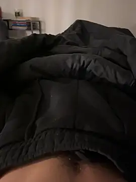 Snapshot of alixbg33 chatting on 12-08-24, 09:02 alixbg33 online show from 12-08-24, 09:02