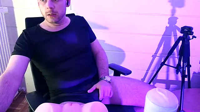 Toyboy84X online show from 02-08-25, 11:24