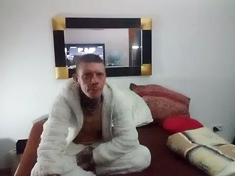 Snapshot of Tattooguy_86 chatting on 11-22-25, 01:48 Tattooguy 86 online show from 11-22-25, 01:48