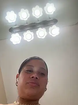 Snapshot of shyfr34k chatting on 02-08-25, 08:31 shyfr34k online show from 02-08-25, 08:31