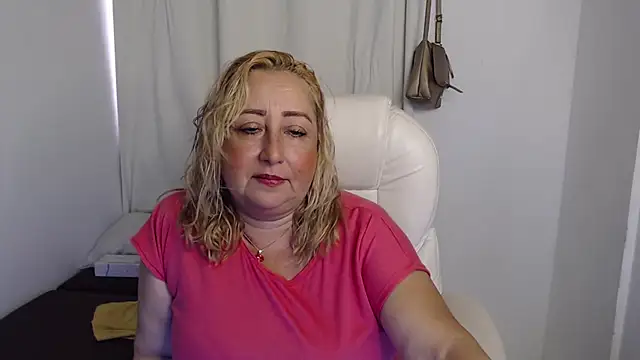 Xileny-Halliwey online show from 10-10-25, 04:28