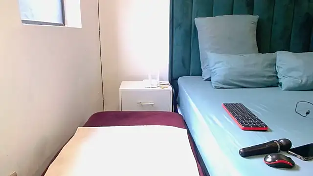 LolaTwerksXX online show from 04-16-26, 11:33