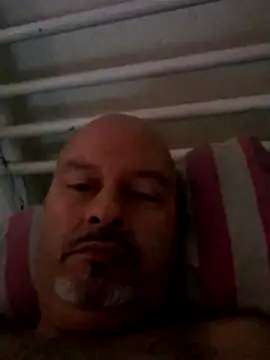 Snapshot of Juan_45 chatting on 07-04-26, 02:23 Juan 45 online show from 07-04-26, 02:23