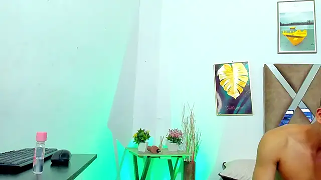 Snapshot of PETTTER_SPENCER chatting on 12-11-24, 01:28 PETTTER SPENCER online show from 12-11-24, 01:28