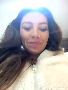 LIZ-06  online show from 09-19-25, 05:20