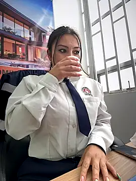 LIZ-06  online show from 11-06-25, 02:07