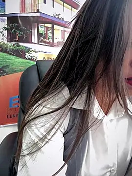 LIZ-06  online show from 11-28-25, 12:52