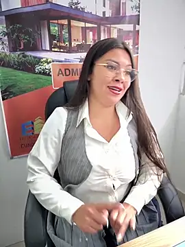 LIZ-06  online show from 12-01-25, 04:12