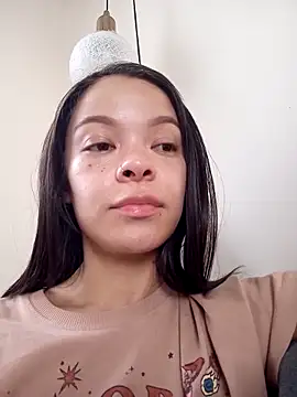 Snapshot of sofiaVelez01 chatting on 12-15-24, 06:37 sofiaVelez01 online show from 12-15-24, 06:37