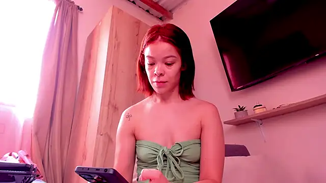 sofiaVelez01 online show from 06-03-26, 04:34