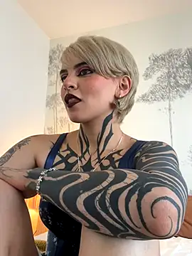 Trinity   s online show from 10-12-25, 12:04