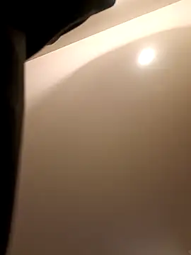 EE9EE9 online show from 01-08-26, 12:40